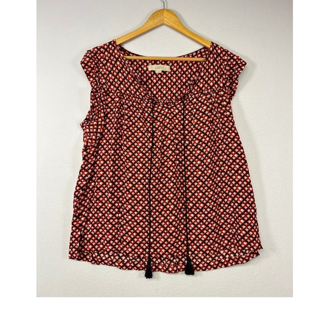 Boho Chic LOFT Women Medium Red Geometric Floral Tassel Tie Sleeveless Shell Top